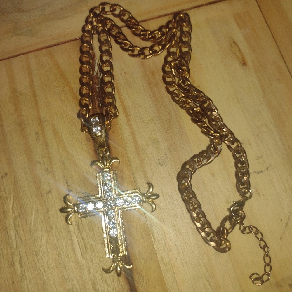 Men's gold cross chain